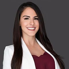 Yaritza Barroso, licensed real estate agent in Miami Lakes, Florida